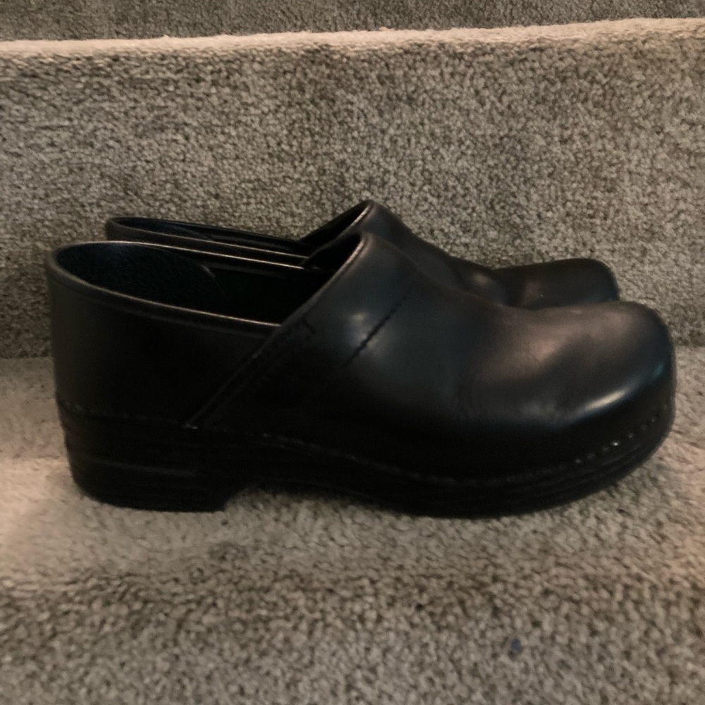 Dansko Leather Clog. Size 12. - image 4